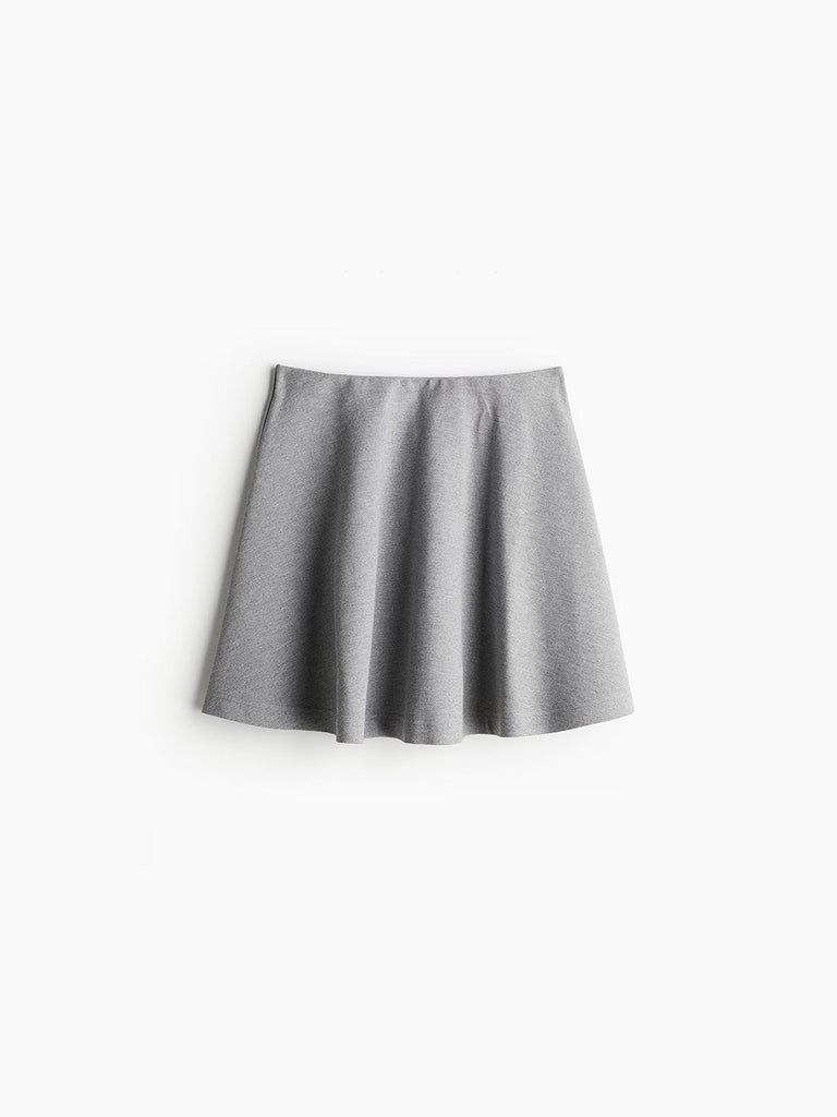 Short pleated skirt