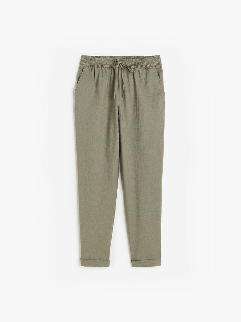 Women’s Mid-Rise Slim Fit